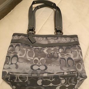 Coach signature canvas handbag/purse